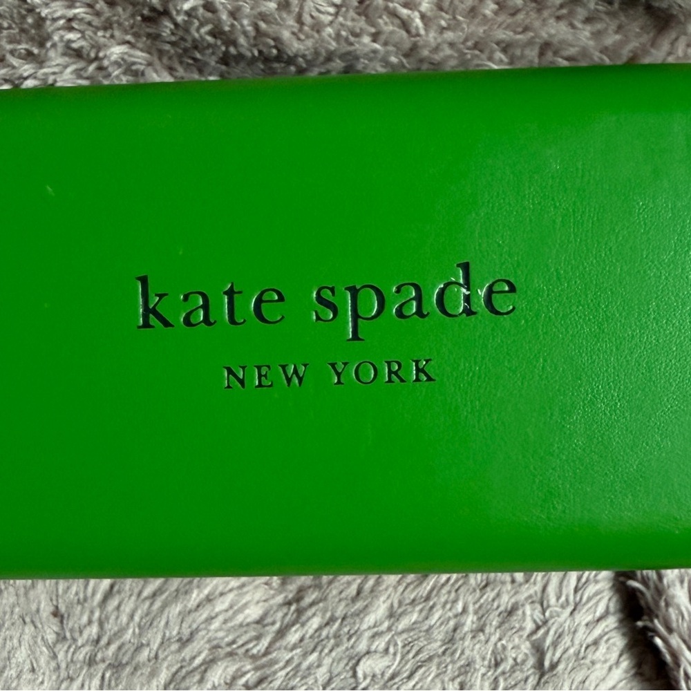 kate spade Black Cat-Eye Sunglasses with White Heart-Print Temples - Picture 5 of 5